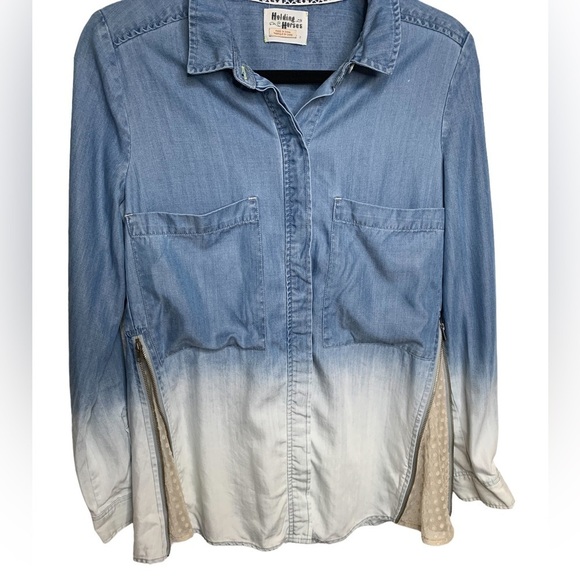 Holding Horses Anthropologie Ombre Denim Zip Lace Detail Shirt Size 2 - Picture 6 of 12